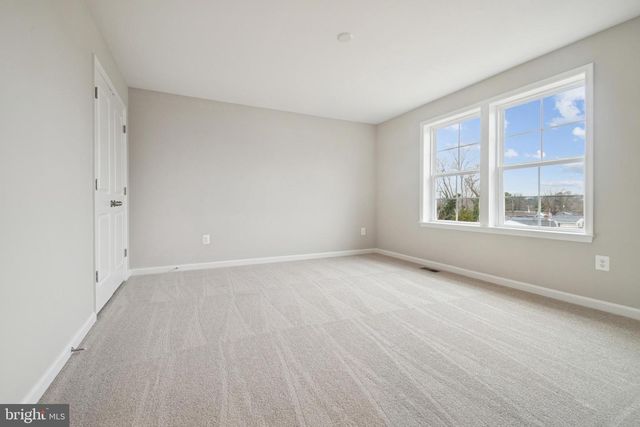 9028 OLD HARFORD RD, Parkville, MD 21234