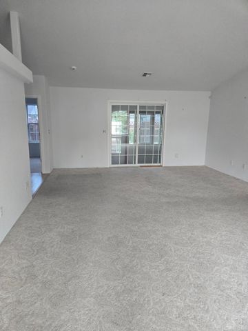 1785 SE Brookhurst Way, Grants Pass, OR 97527