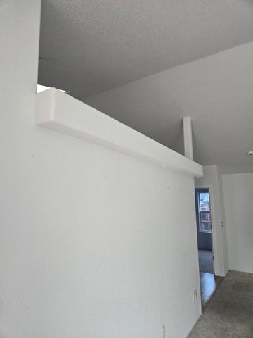 1785 SE Brookhurst Way, Grants Pass, OR 97527