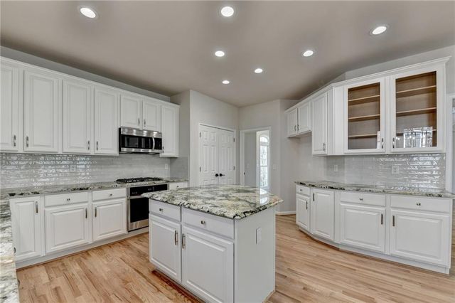 6415 Sterling Drive, Suwanee, GA 30024