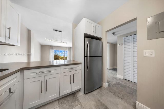 1455 N Treasure Dr 6N, North Bay Village, FL 33141