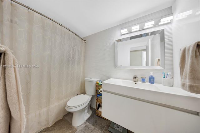 1455 N Treasure Dr 6N, North Bay Village, FL 33141