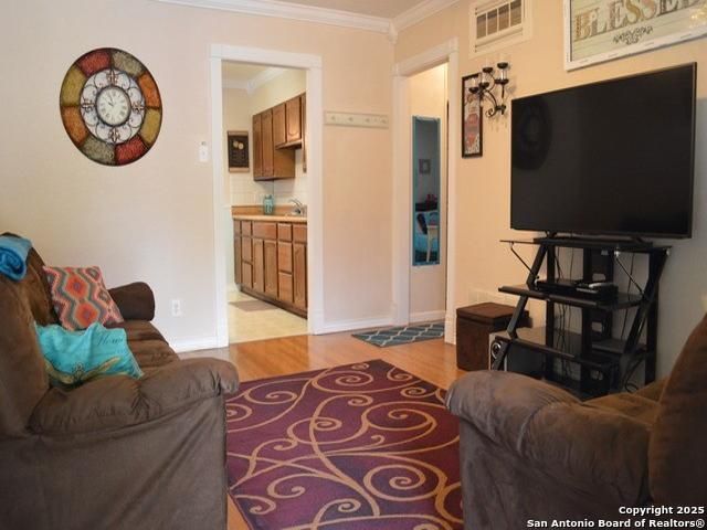 811 Cravens, San Antonio, TX 78223