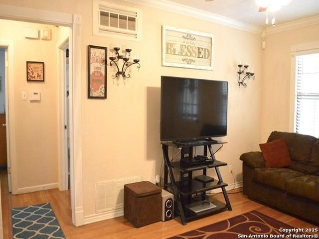 811 Cravens, San Antonio, TX 78223