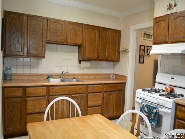 811 Cravens, San Antonio, TX 78223