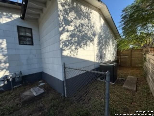 811 Cravens, San Antonio, TX 78223