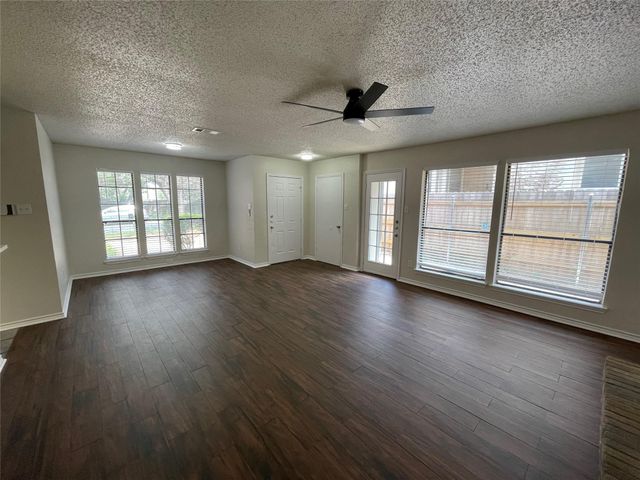 1231 Armadillo RD, Austin, TX 78745