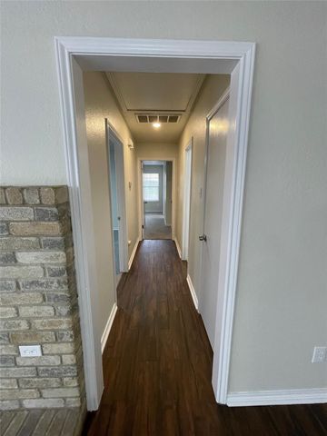 1231 Armadillo RD, Austin, TX 78745