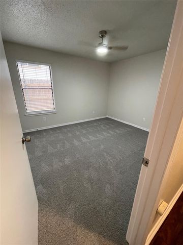 1231 Armadillo RD, Austin, TX 78745