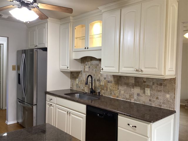 2841 Southridge Drive, Grapevine, TX 76051