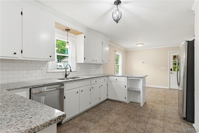 2475 Valley View, Tuscaloosa, AL 35405
