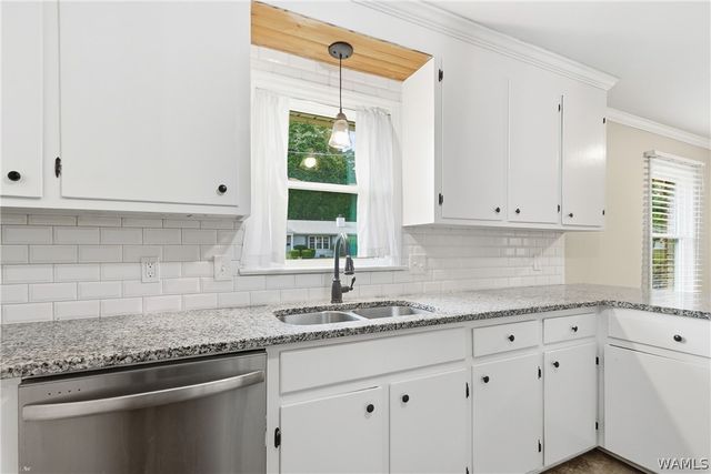 2475 Valley View, Tuscaloosa, AL 35405