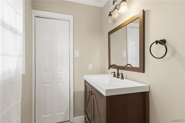 2475 Valley View, Tuscaloosa, AL 35405