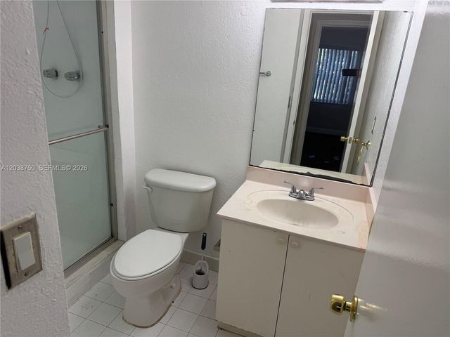 4235 N University Dr 202, Sunrise, FL 33351