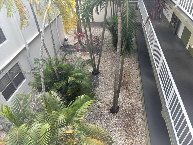 4235 N University Dr 202, Sunrise, FL 33351