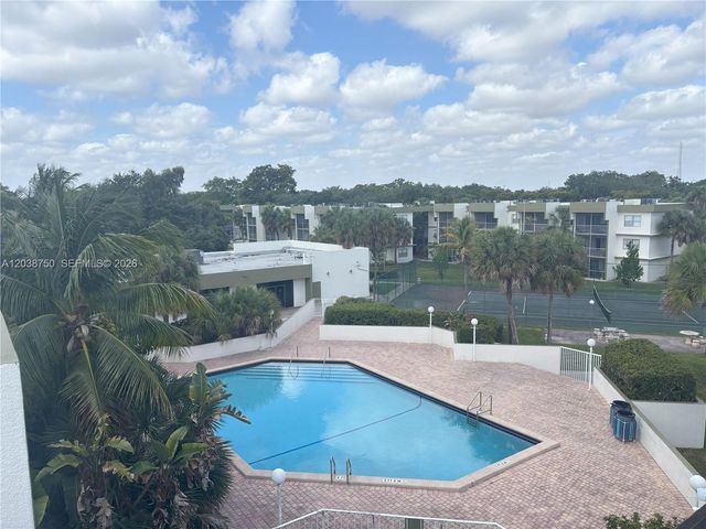 4235 N University Dr 202, Sunrise, FL 33351