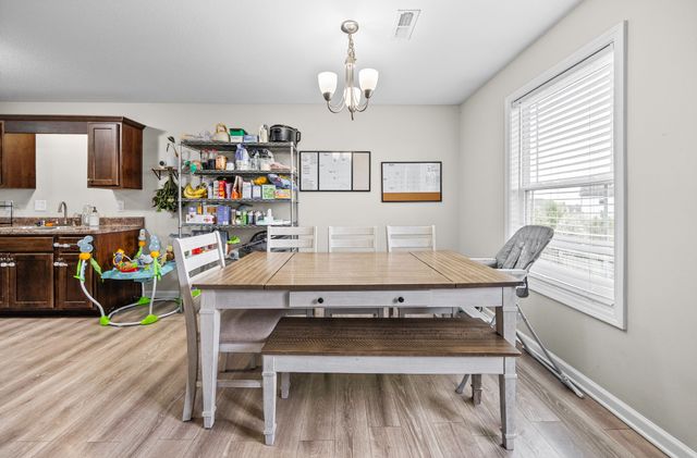 705 Hugh Hunter Rd, Oak Grove, KY 42262