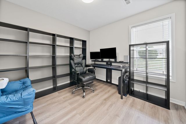 705 Hugh Hunter Rd, Oak Grove, KY 42262