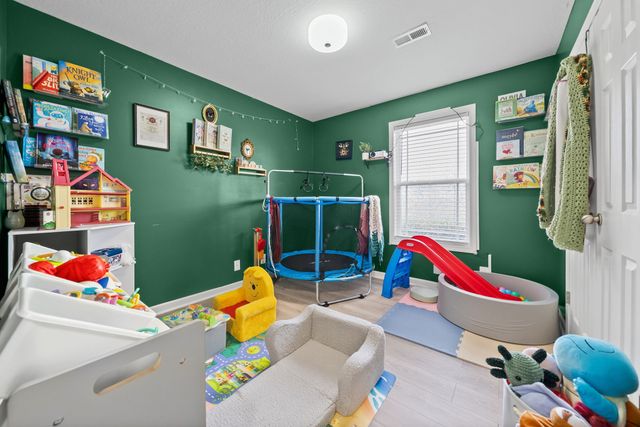 705 Hugh Hunter Rd, Oak Grove, KY 42262