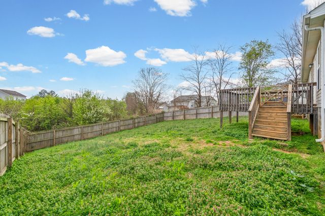 705 Hugh Hunter Rd, Oak Grove, KY 42262