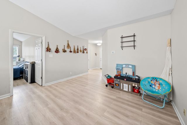 705 Hugh Hunter Rd, Oak Grove, KY 42262