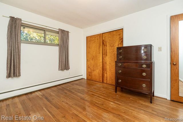 515 Whims Lane, Oakland Charter Township, MI 48306