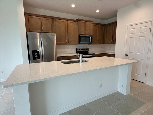 676 BIRDSWILL LANE, Deland, FL 32724