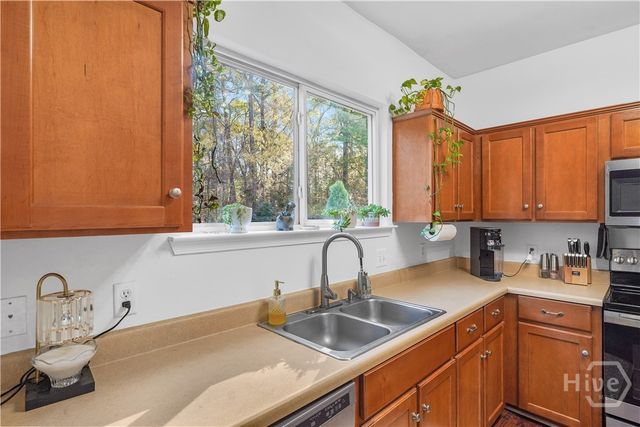 22 Chapel Lake N, Savannah, GA 31419