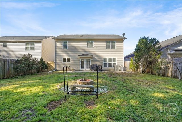 22 Chapel Lake N, Savannah, GA 31419