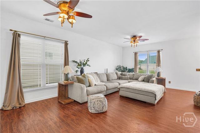 22 Chapel Lake N, Savannah, GA 31419