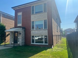 1351 N Latrobe Avenue, Chicago, IL 60651