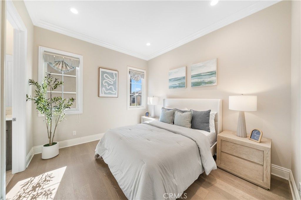 Image 44 of property listing at 57 Kite, Irvine, CA 92618