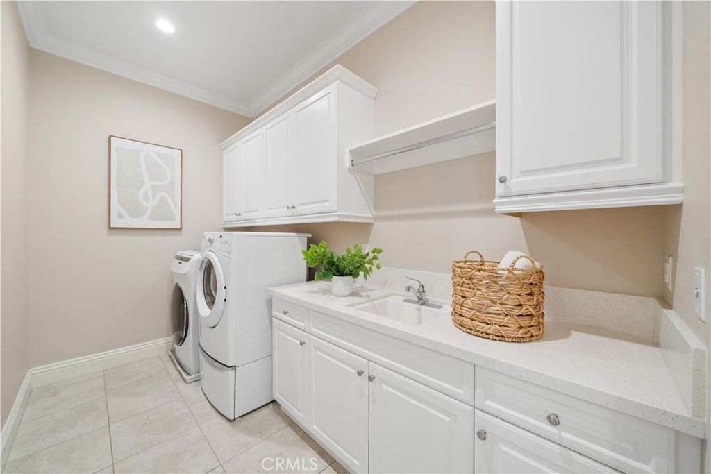 Image 45 of property listing at 57 Kite, Irvine, CA 92618