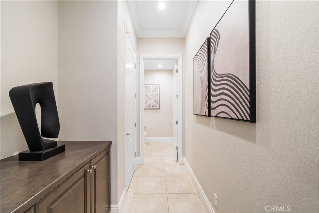 Image 5 of property listing at 57 Kite, Irvine, CA 92618