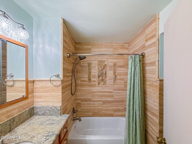 2535 E Avenue R-3, Palmdale, CA 93550