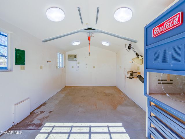 2535 E Avenue R-3, Palmdale, CA 93550