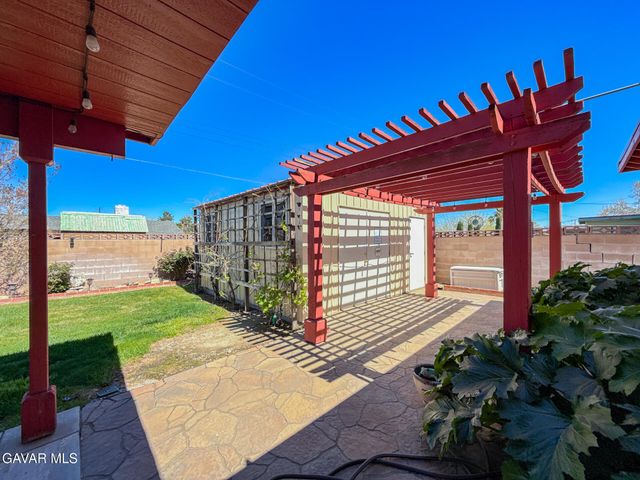 2535 E Avenue R-3, Palmdale, CA 93550