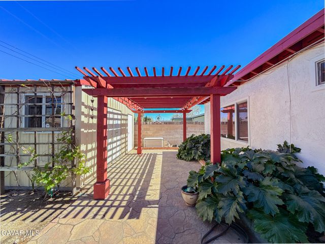 2535 E Avenue R-3, Palmdale, CA 93550