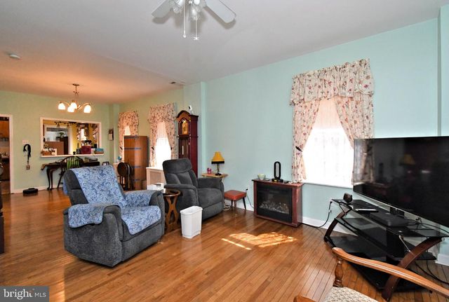 15 EGYPT, Norristown, PA 19403