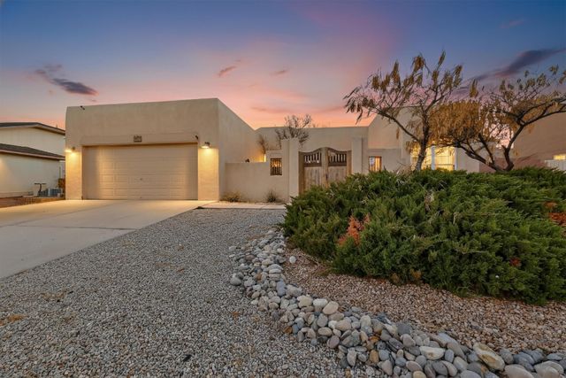 3224 Chandra Lane SE, Rio Rancho, NM 87124