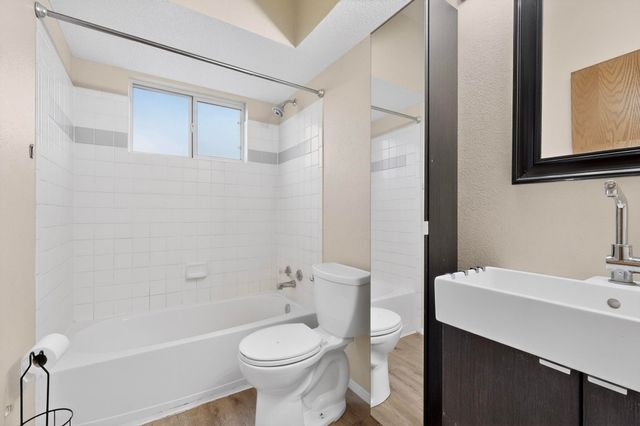 3224 Chandra Lane SE, Rio Rancho, NM 87124