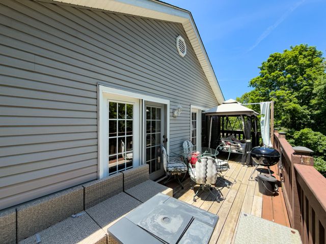 364 Twin Rivers Drive, Bronston, KY 42518