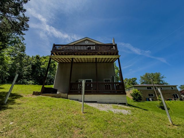 364 Twin Rivers Drive, Bronston, KY 42518