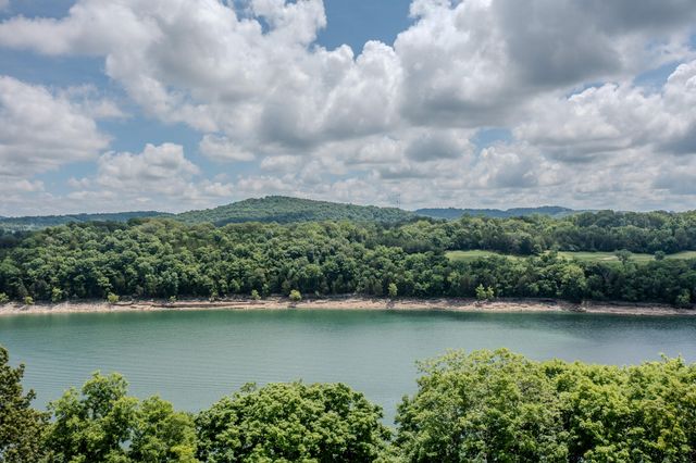 364 Twin Rivers Drive, Bronston, KY 42518
