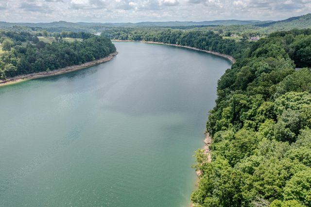 364 Twin Rivers Drive, Bronston, KY 42518