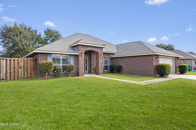 122 Gannet Lane, Ocean Springs, MS 39564