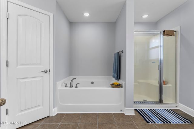 122 Gannet Lane, Ocean Springs, MS 39564