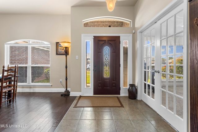 122 Gannet Lane, Ocean Springs, MS 39564