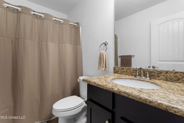 122 Gannet Lane, Ocean Springs, MS 39564