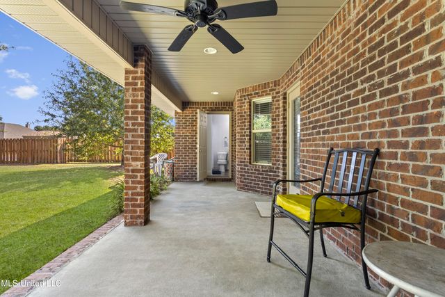 122 Gannet Lane, Ocean Springs, MS 39564